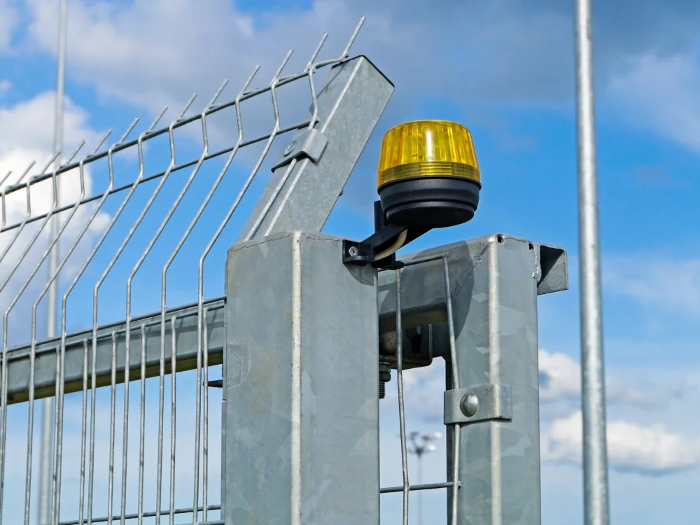 2000x1333 Thomas Fencing Website Images (6)